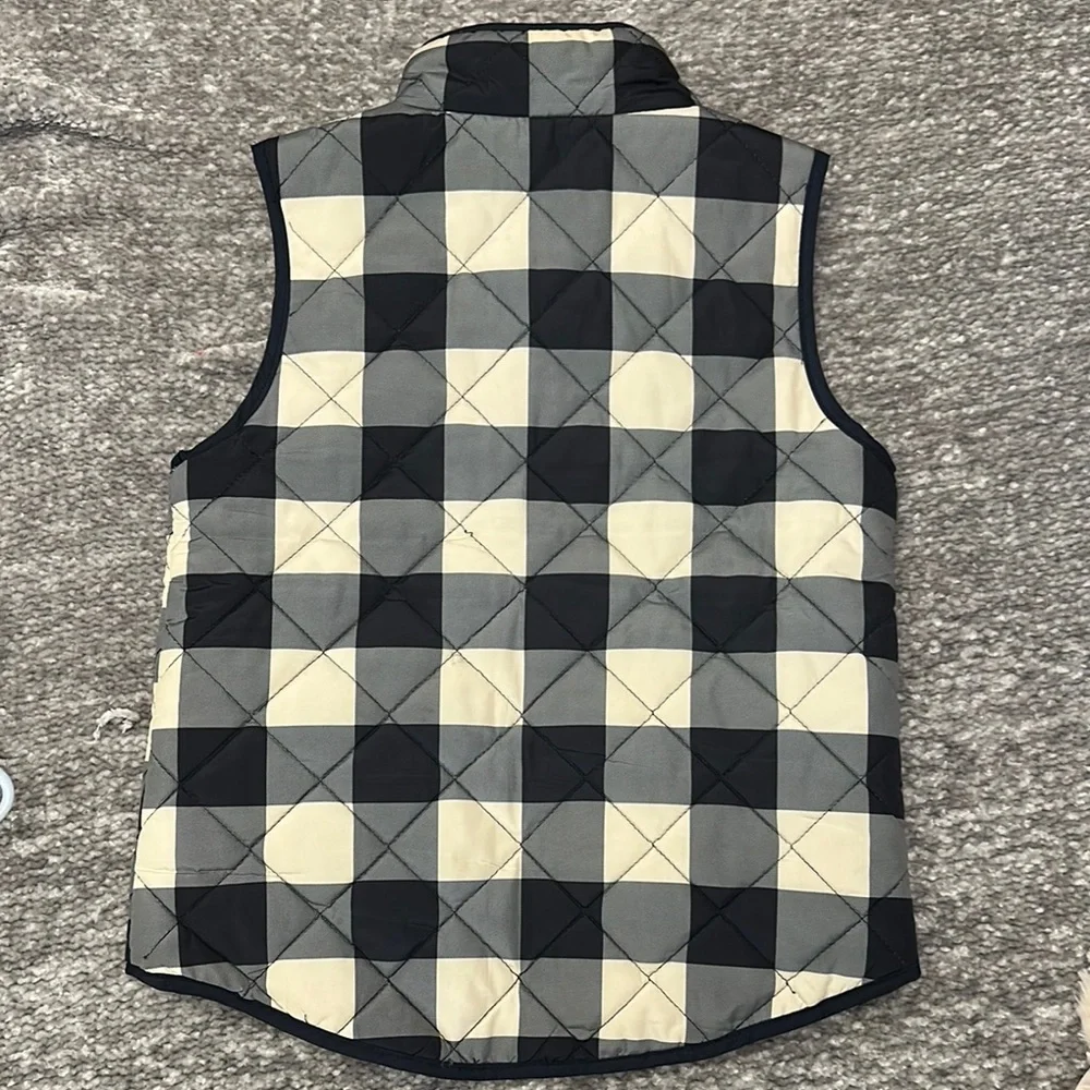 NWOT girls navy gingham zip up vest & cream faux fur open front vest 10/12